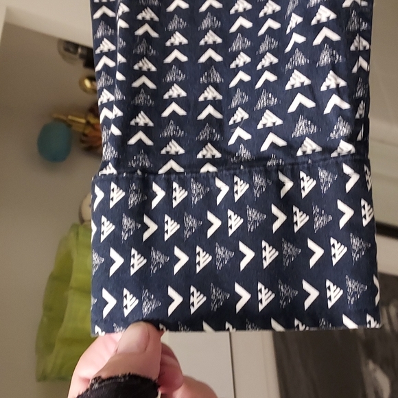 Man's collared Shirt - Picture 3 of 5